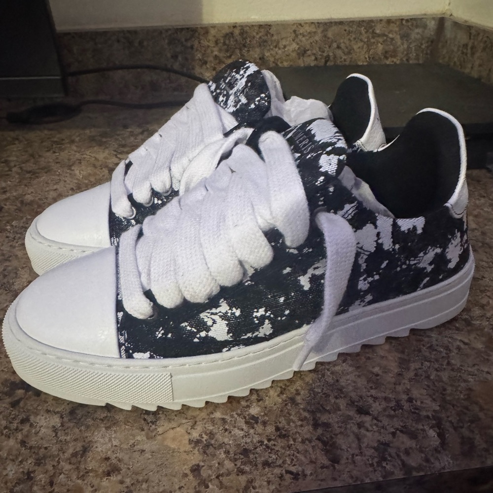 *NEW* Numeris Pigment Sneakers